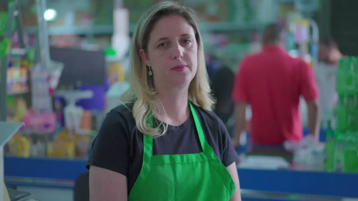 Die Realität der Supermarktkassiererinnen in sozialen Medien