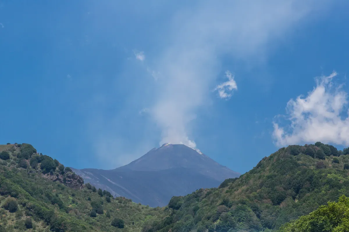 Taftan-Vulkan im Iran: Mehr Aktivität am Horizont